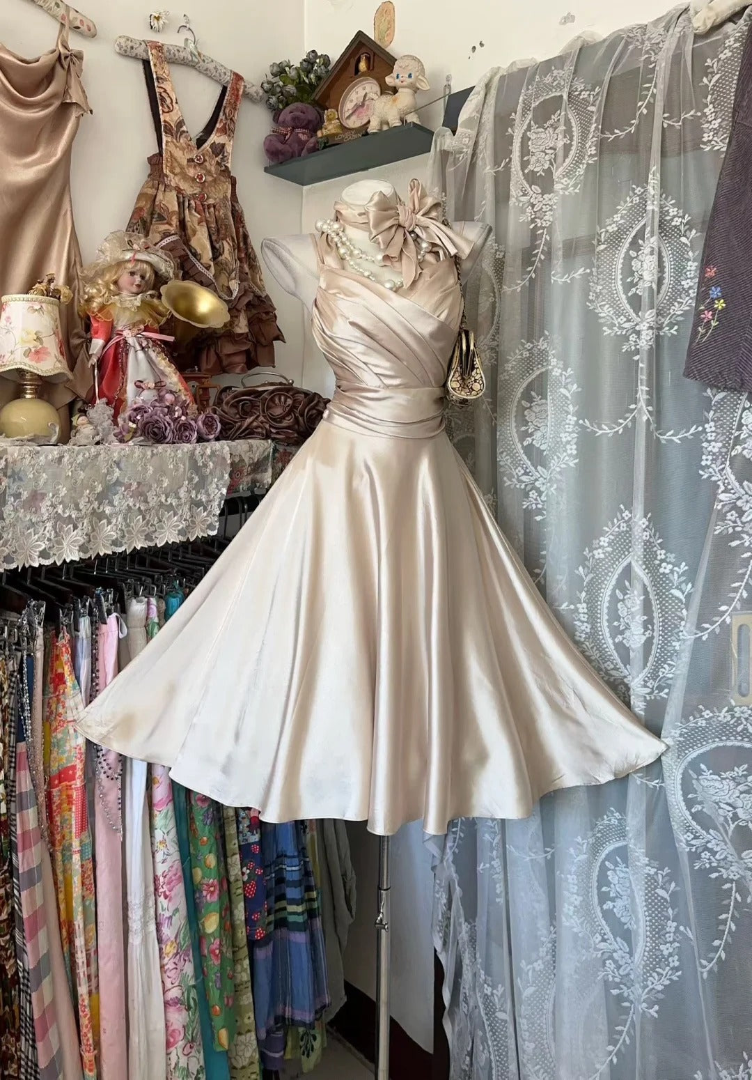 Vintage Hoco Dress Ball Gown Champagne Satin Halter Short Homecoming Party Dresses RB9810