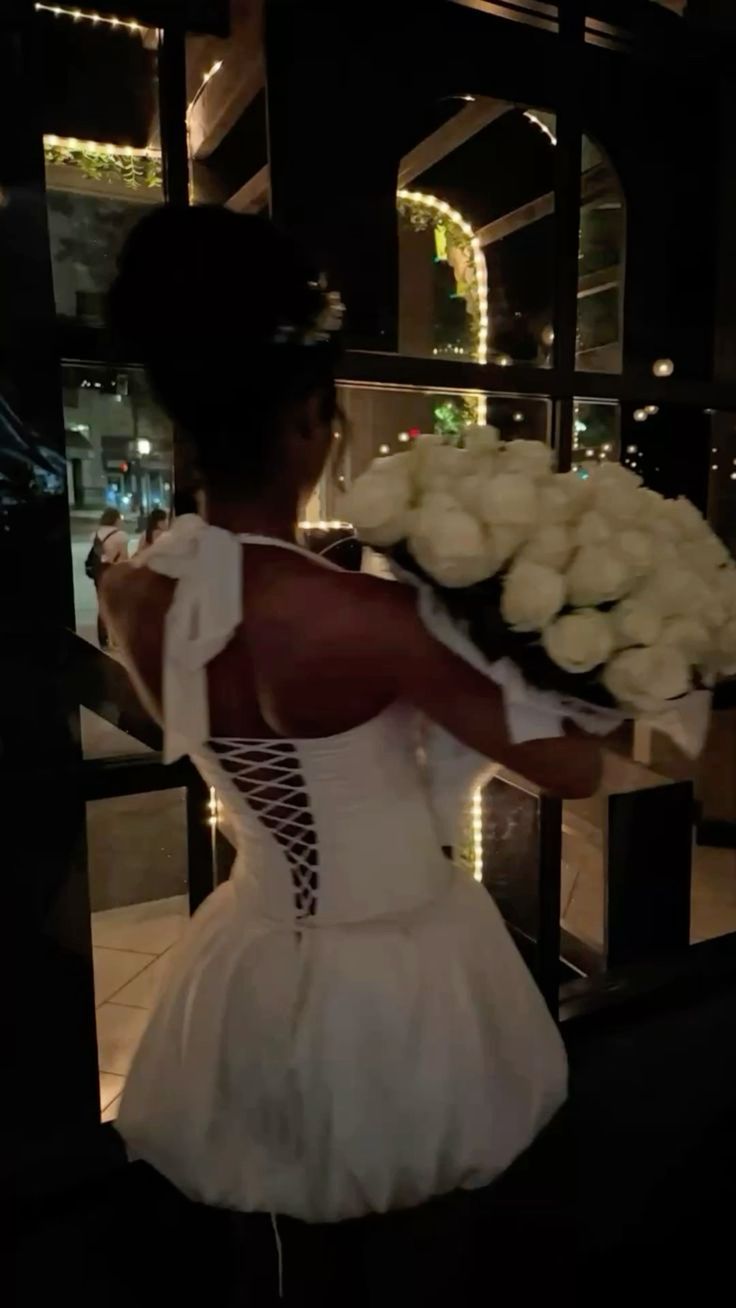 Elegant A line Halter For BlacK Girls Short Corset Fitted Back Hoco Dress Ideas Little White Homecoming Dresses RB4058