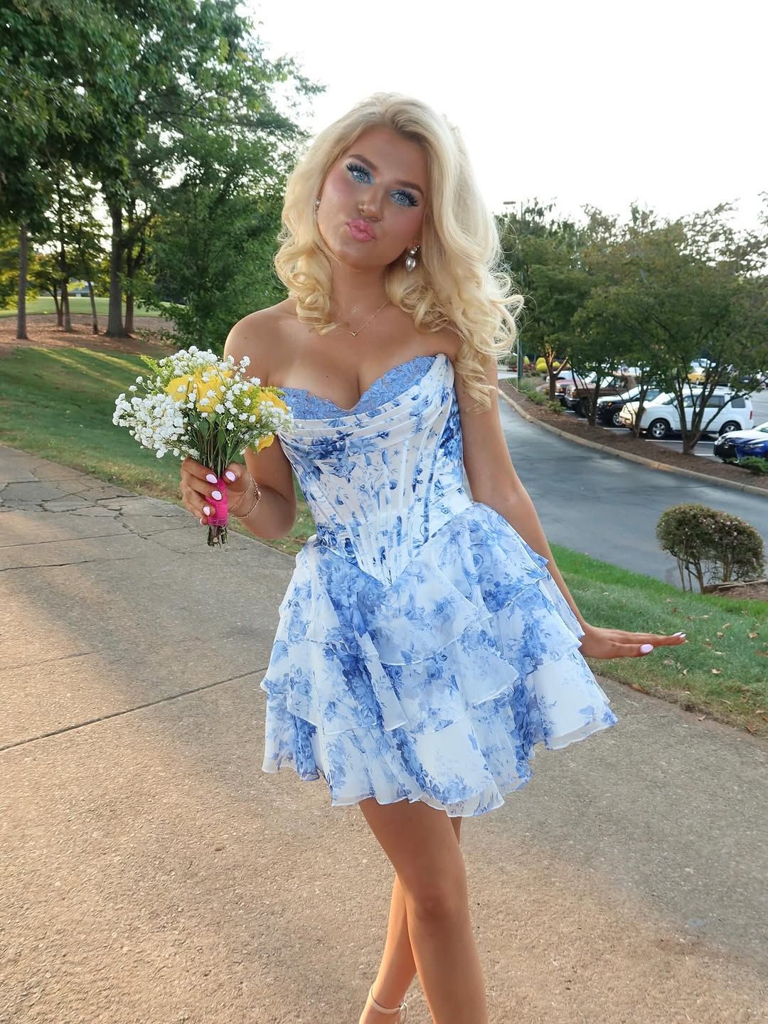 Lovely Ball Gown Sweetheart Blue Floral Short Party Dresses Homecoming Dress Cocktail Dress RB8348