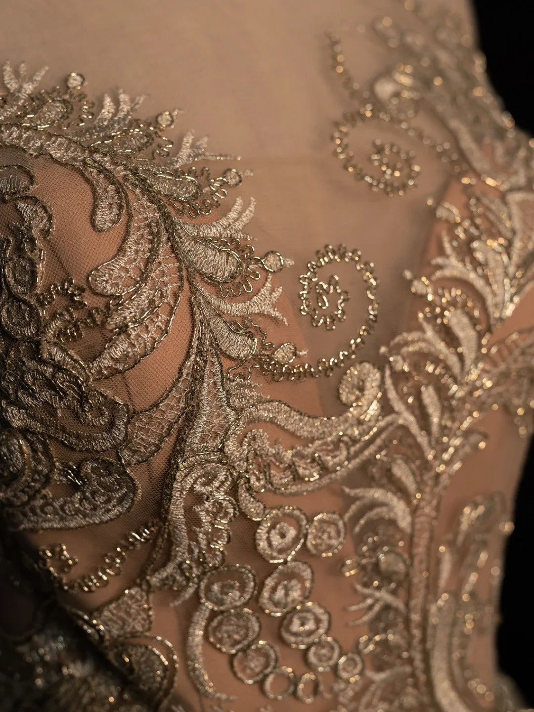 Cute Ball Gown Scoop Gold Lace Appliques Long Prom Dress Evening Outfits Semi Formal Dress N569