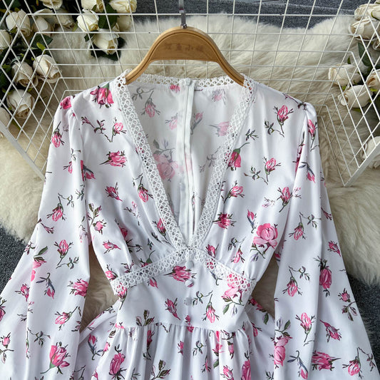 White V-neck Floral Long Sleeve Dress RF0009