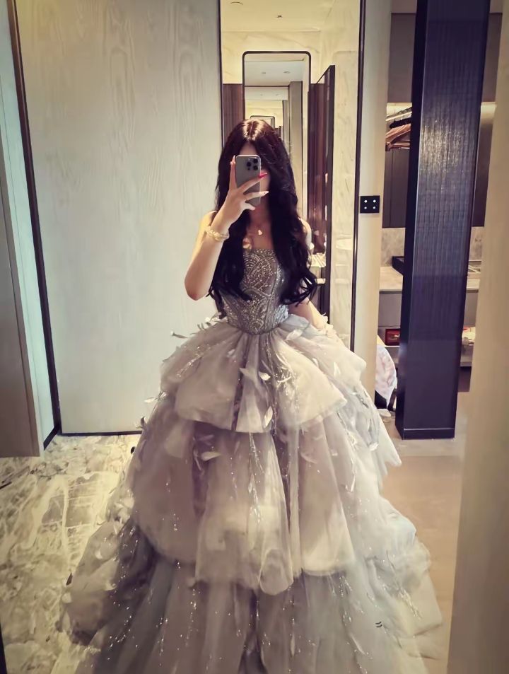 Classy Ball Gown Silver Beaded Gray Tulle Prom Dress Aesthetic For Teens Formal Dress Party Outfits Prom Gowns AB1059