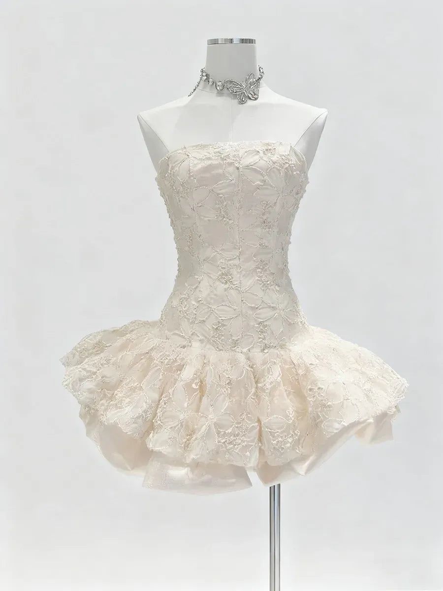 Beautiful Ball Gown Strapless White Lace 17th Birthday Homecoming Dress Graduation Outfits RB6816