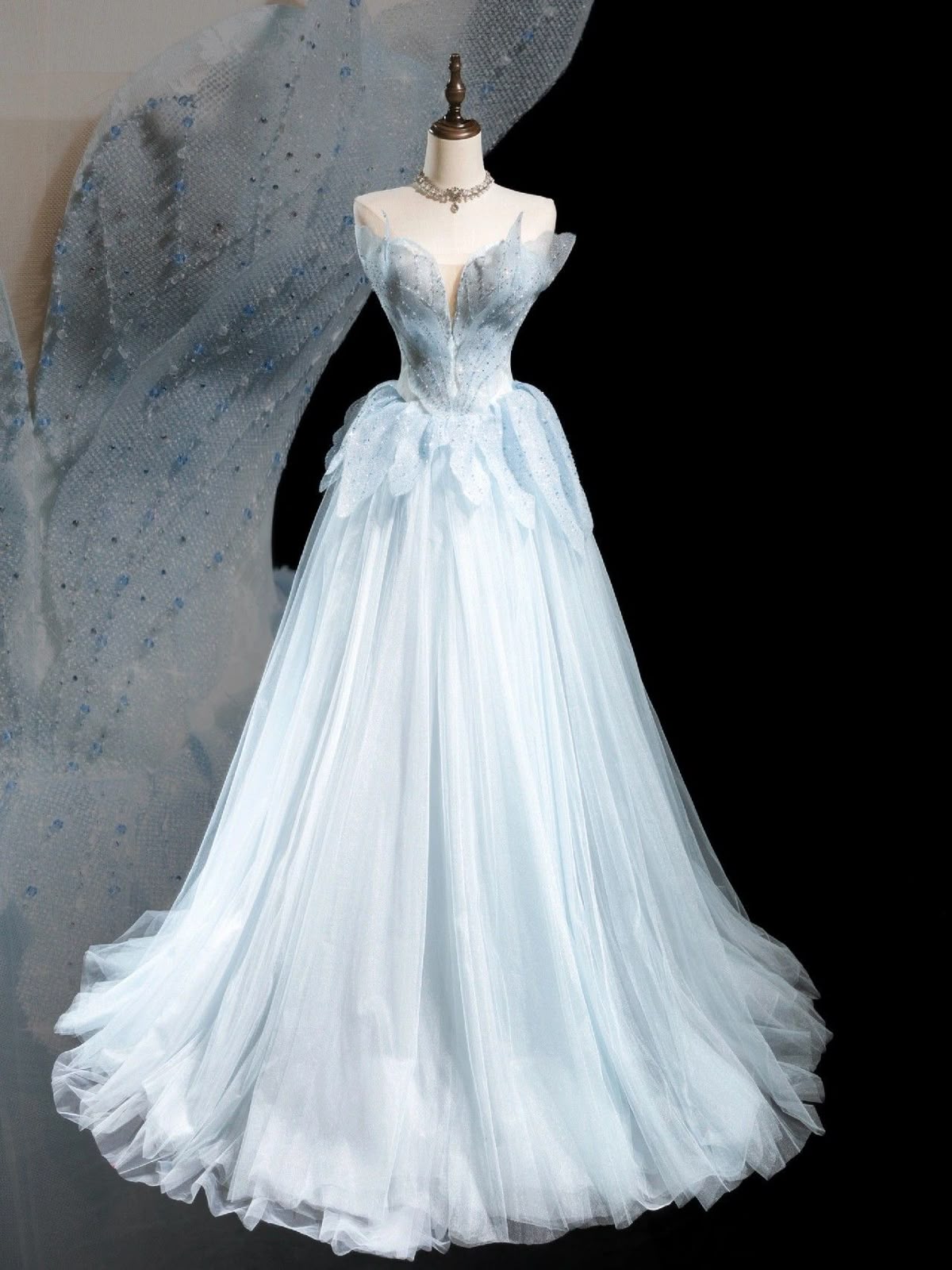 Classy Ball Gown Strapless Light Sky Blue Tulle Floor Length Beaded Bodice Prom Dresses Graduation 20th Birthday Outfits N101