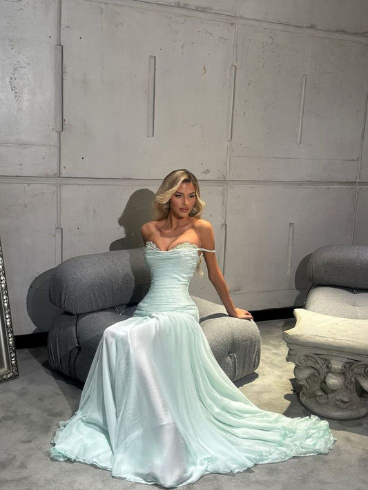 Romantic Off-The-Shoulder Chiffon Sleeveless Prom Dress Beads Pleats Graduation Gown N898