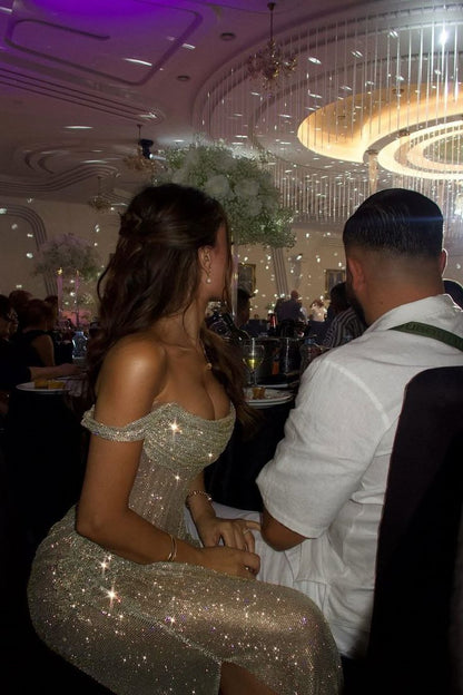 Dazzling Off-The-Shoulder Mermaid Prom Dresses Column Long With Pleats AB961