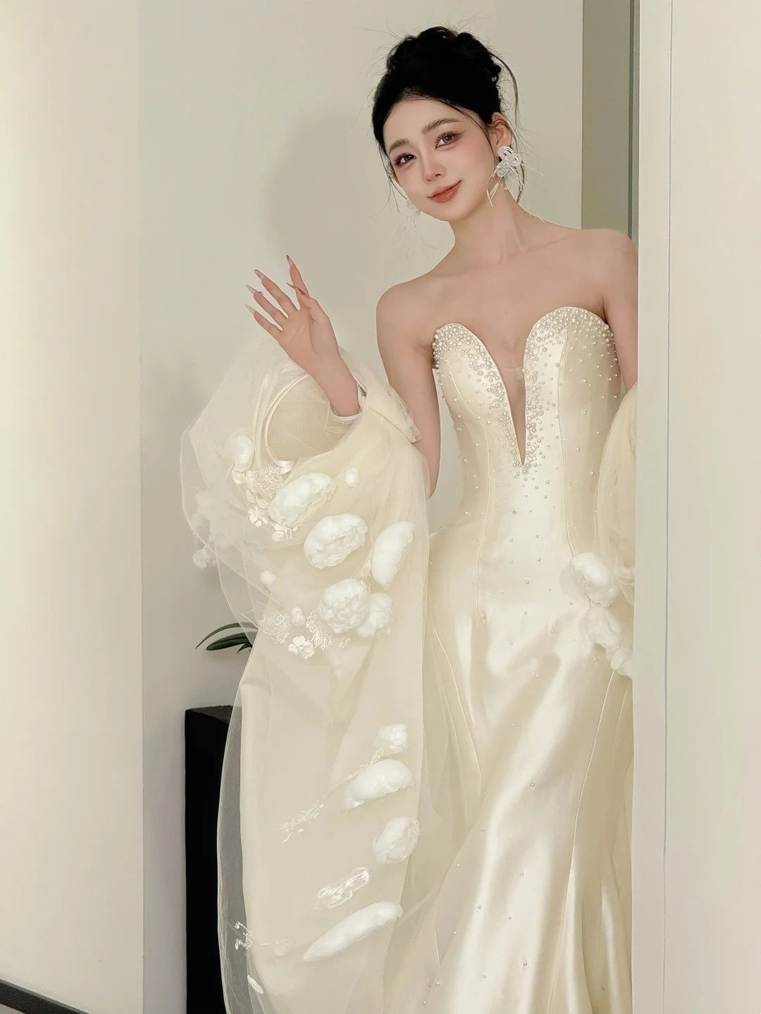 Charming Wedding Dresses Mermaid Sweetheart White Satin Long Brides Dress For Brides Fitted Bridal Gowns AB2473