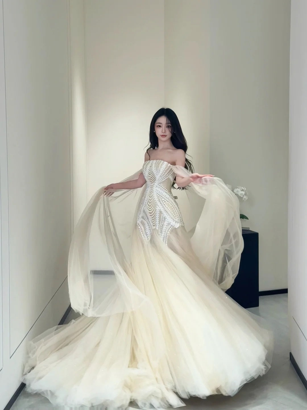 Luxurious Wedding Dresses Mermaid Off The Shoulder With Cape Long Brides Dress For Brides Fitted Bridal Gowns AB2472