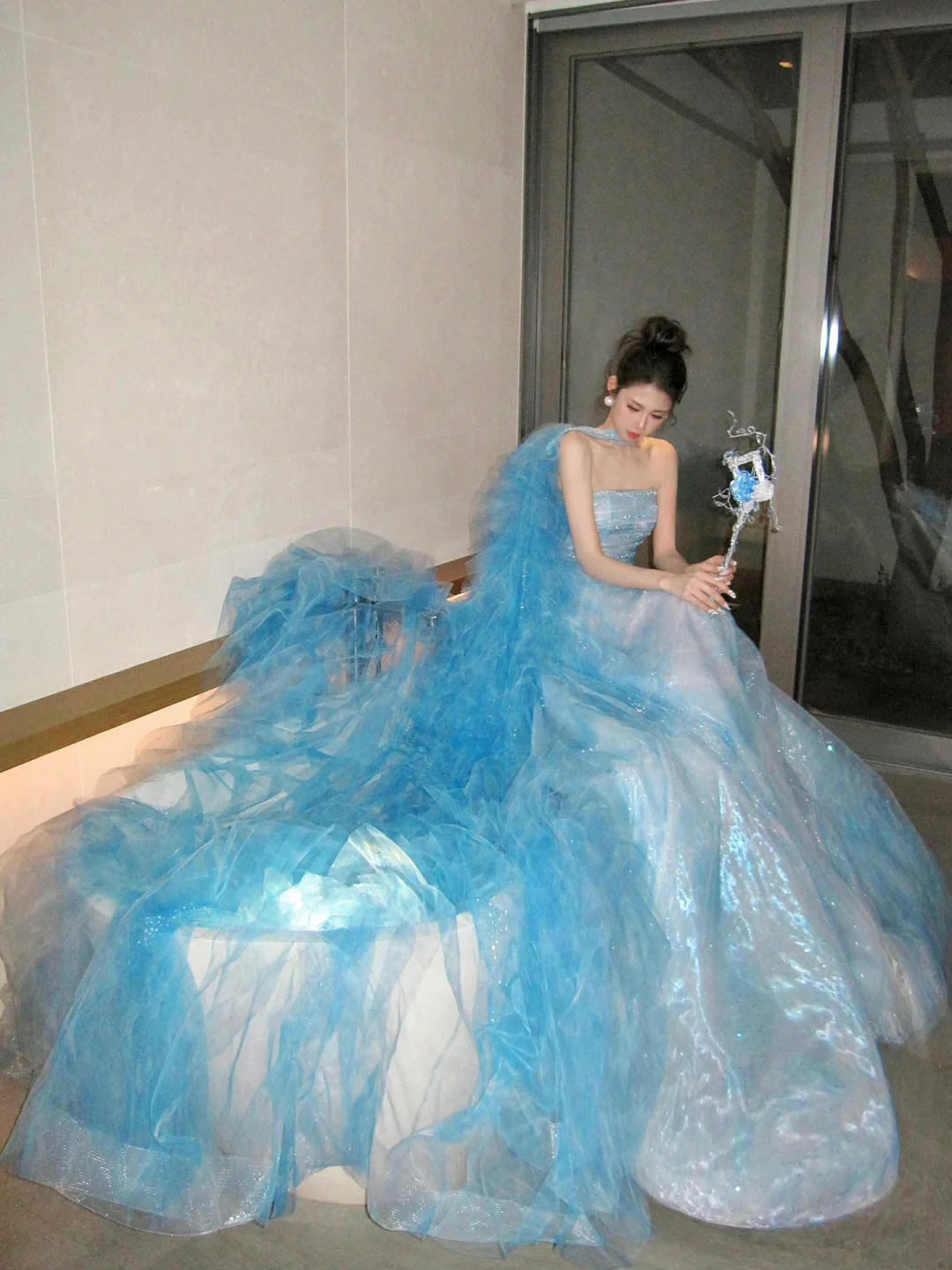 Modest Ball Gown Strapless Ice Blue With Long Cape Tiered Layered Prom Dress Aesthetic Long Graduation Evening Outfits N057