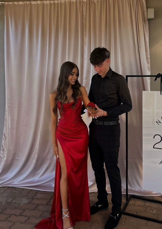 Gorgeous Strapless Red Mermaid Prom Dresses Sleeveless With Beads Slit Party Gown AB335