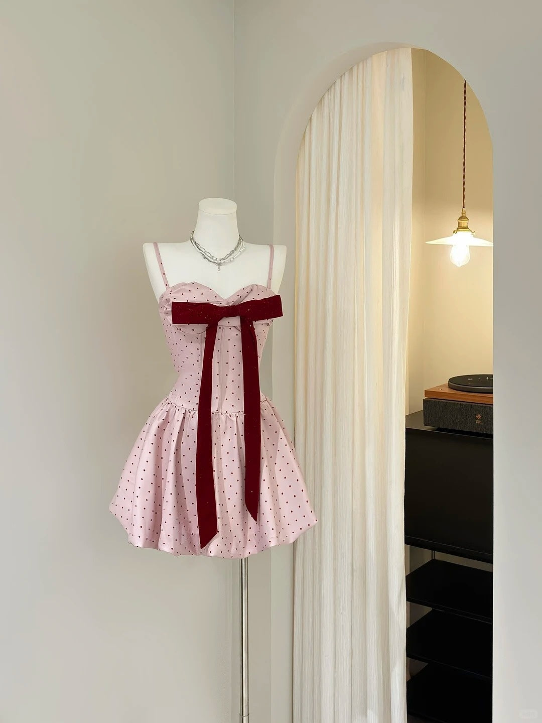 Unique A line Spaghetti Strap Red Polka Dots Short Graduation Dresses Inspo Senior Homecoming Outfits RB4911