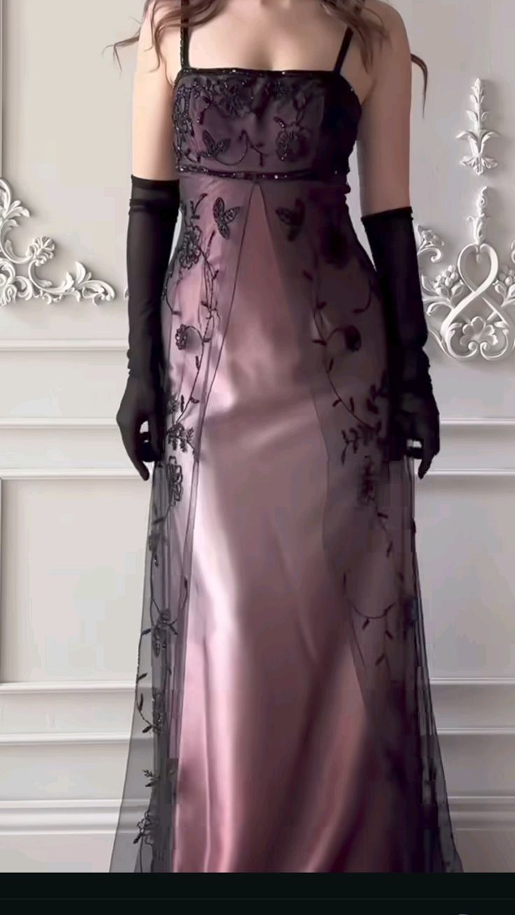 Vintage A line Spaghetti Strap Pink Beaded Bodice Satin Long Prom Dress Evening Outfits Formal Dress N539