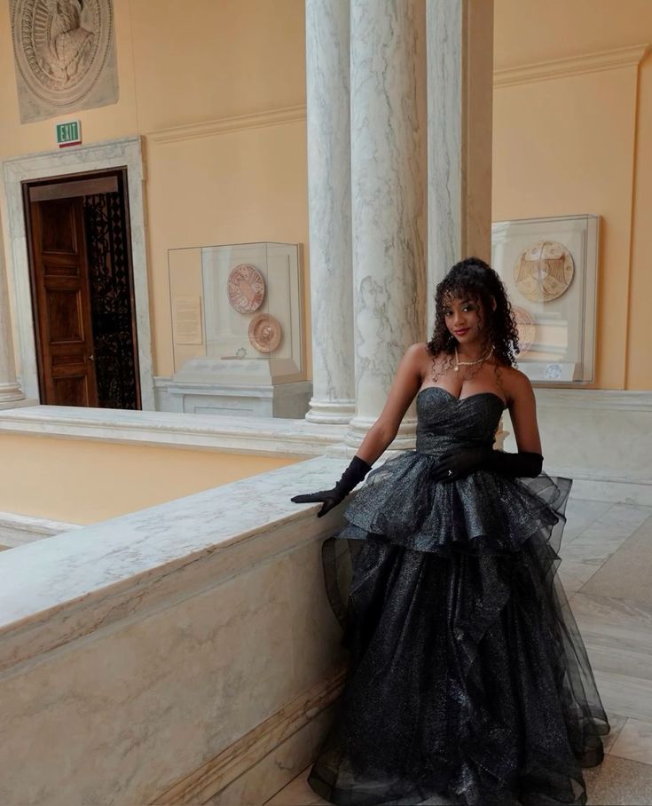 Ball Gown Strapless Black Prom Dresses Fashion Evening For Black People Girls Sequin Long Formal Party Gowns N792