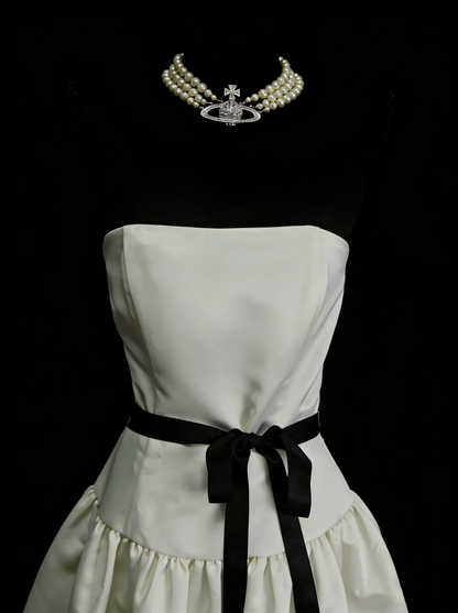 Unique A Line Strapless Ivory Satin With Black Lace Inspo 2000s Hoco Gowns Inspo Homecoming Dresses N1444