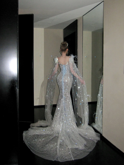 Shimmer Mermaid Long Sleeve Sequin Wedding Dress With Cape Feather Fairytale Brides Gown Wedding Dresses N052