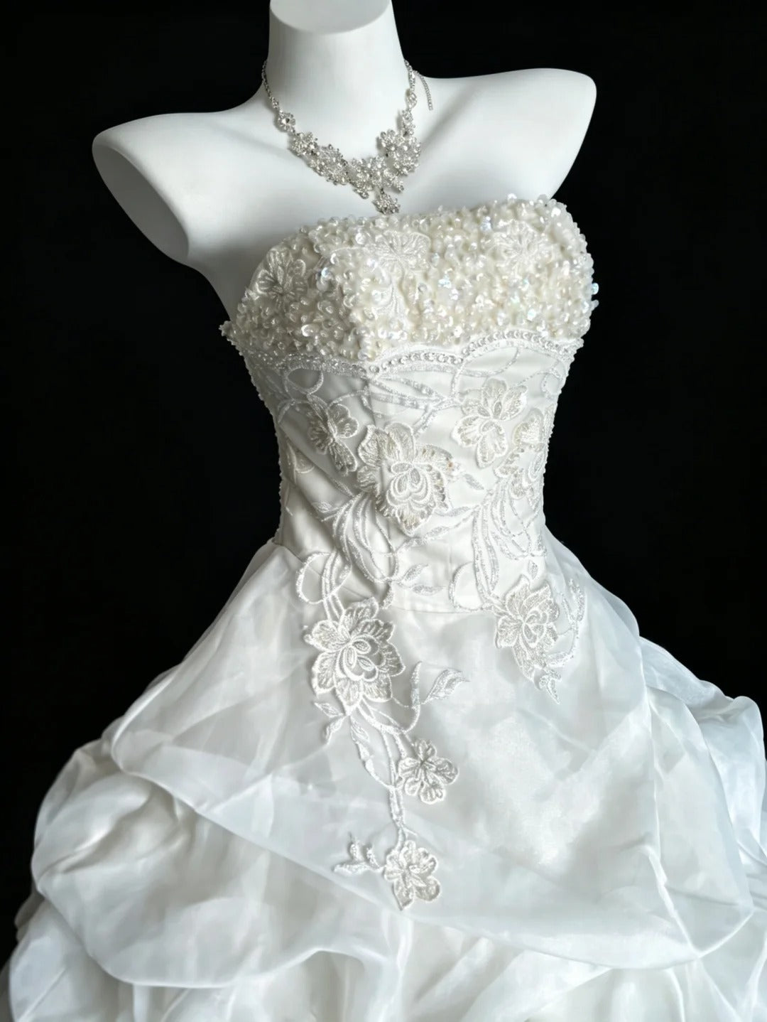 Vintage Wedding Dresses Ball Gown Strapless With Beading Summer Long Wedding Dress N4212