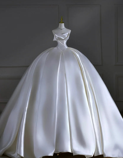 Timeless Wedding Dresses Ball Gown Strapless Satin Pleated Brides Dress With Corset Fitted Long Bridal Gowns AB2519
