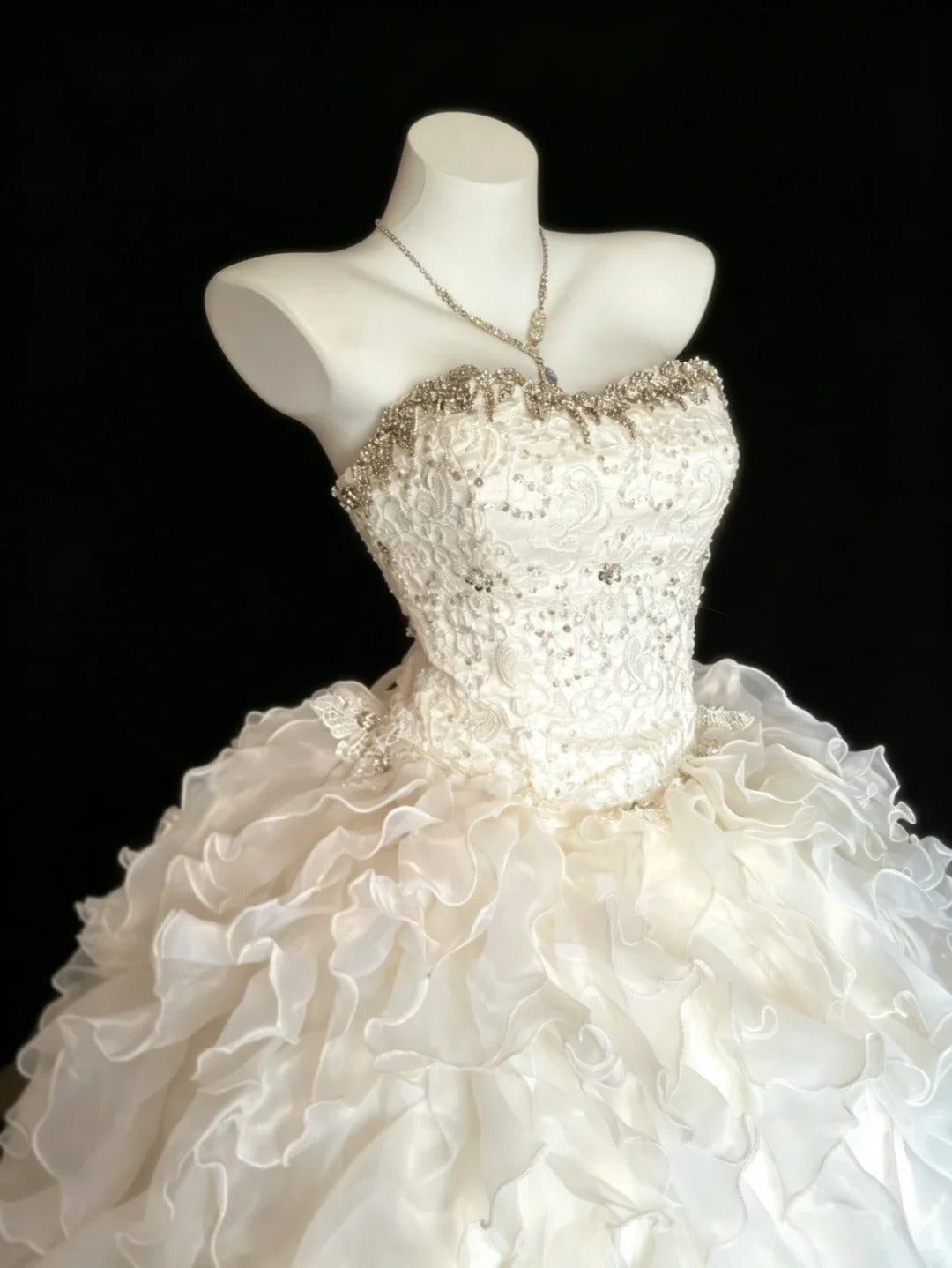 Princess Ball Gown Strapless Ruffled Layers Tiered With Beading Sweet 16 Dresses Quinceanera Dress N4181