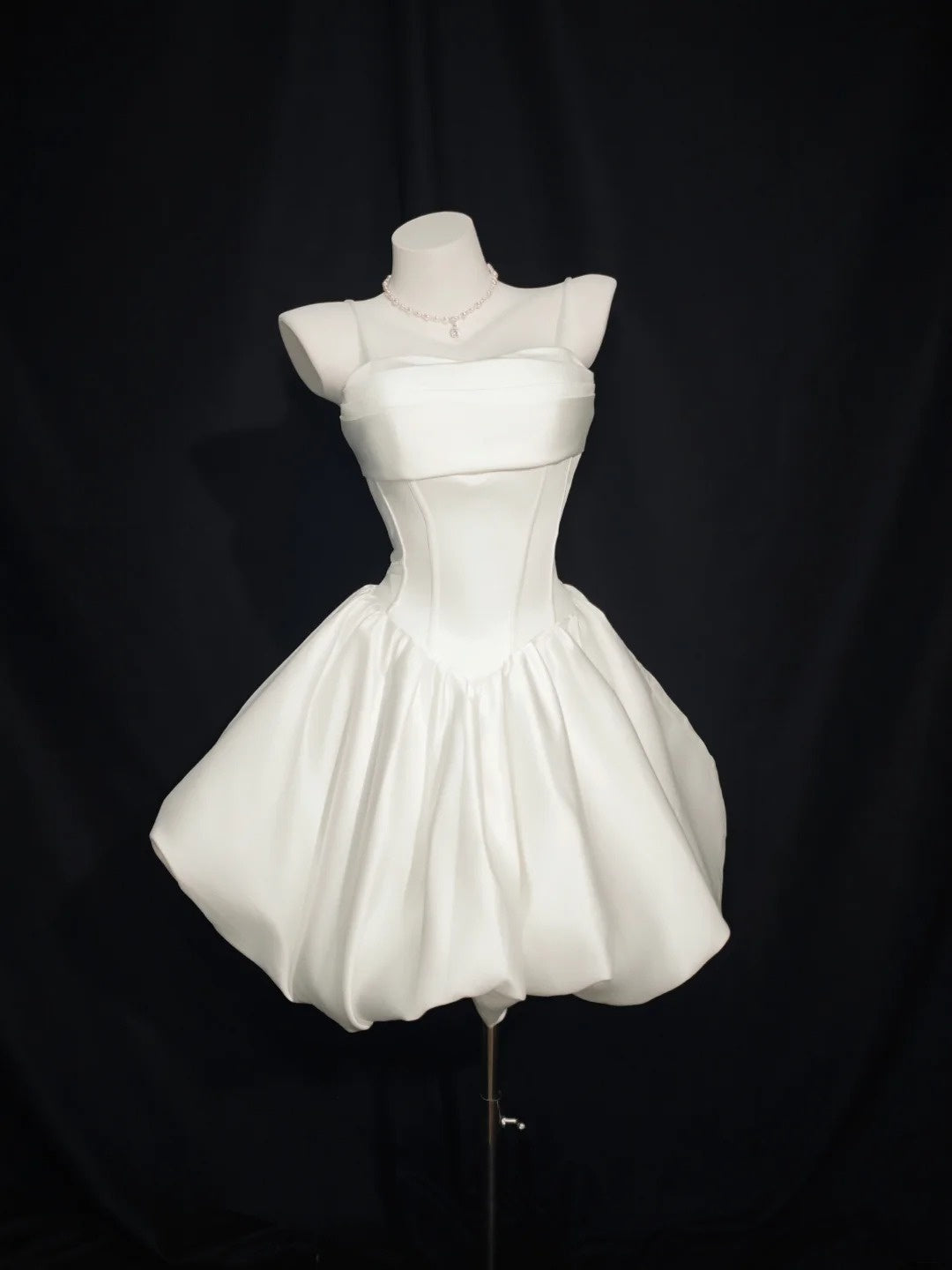 Romantic Ball Gown Spaghetti Strap White Short Satin Senior Inspo Graduation High School Homecoming Dresses N4495