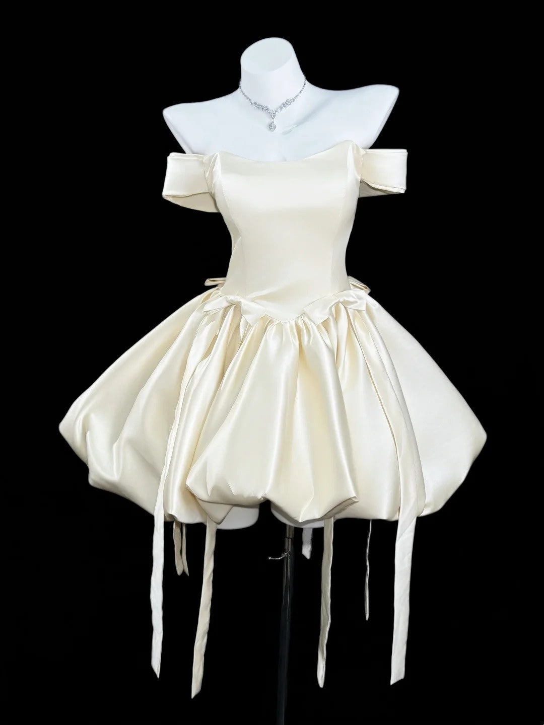 Elegant Ball Gown Off The Shoulder Inspo Ideas Senior Short Mini Ivory Cocktail Homecoming Dresses N4541