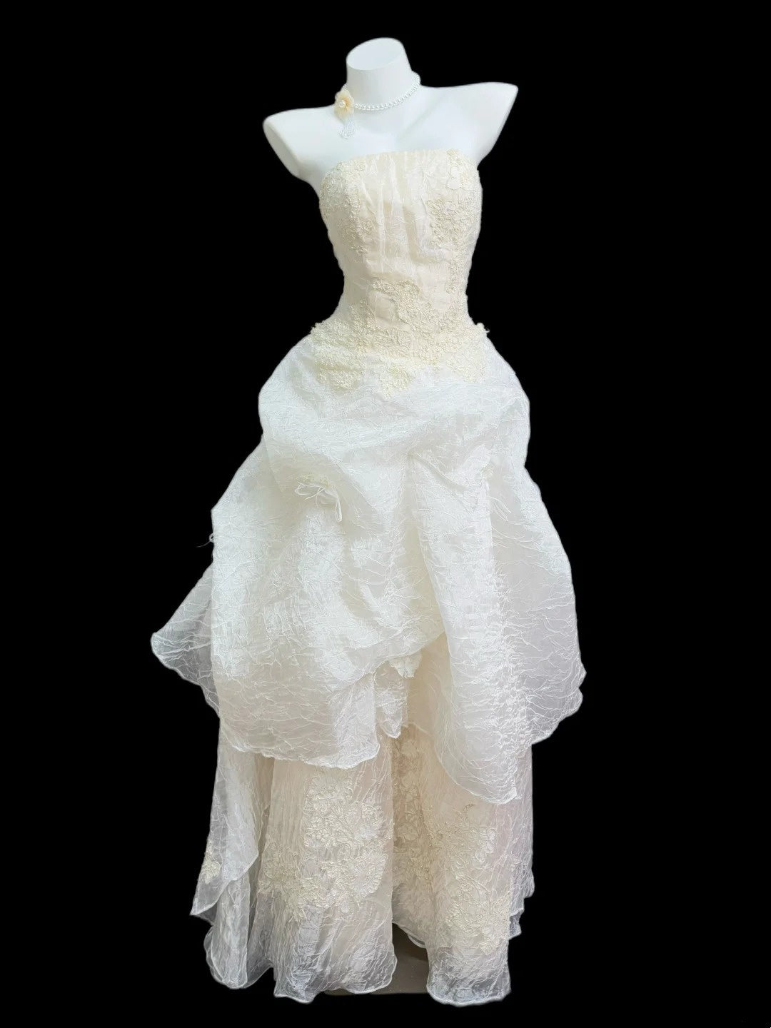 Chic Wedding Dresses Ball Gown Strapless Sleeveless Garden White Lace Vintage Wedding Dress N4511