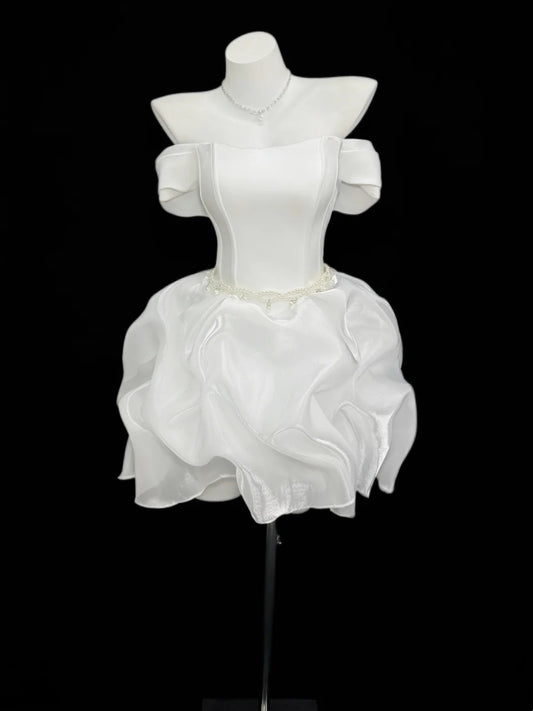 Vintage Ball Gown Off The Shoulder White 12th Grad Short Mini length Aesthetic Look Homecoming Dresses RB4349