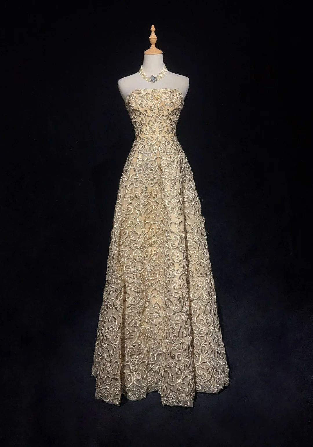 Vintage Prom Dresses A Line Strapless Gold Lace Sleeveless 1990s Long Formal Evening Gown N2639