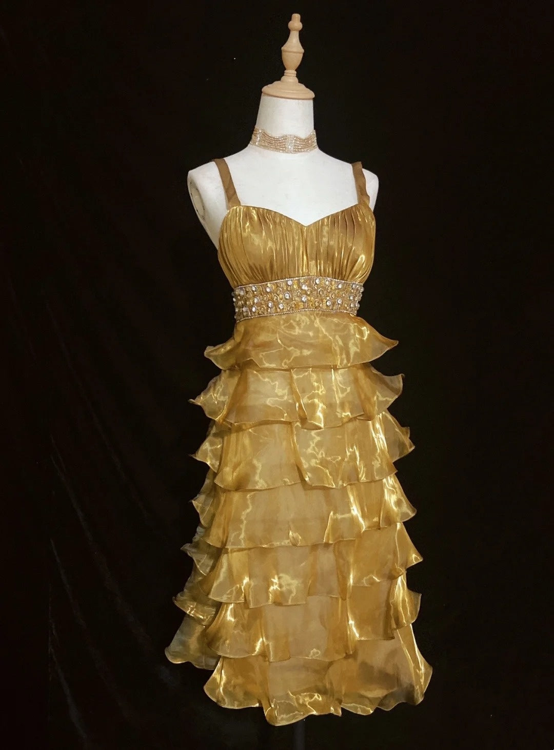 Cute A Line Spaghetti Strap Gold Knee Length 16th Birthday Gown Homecoming Outfits N3650