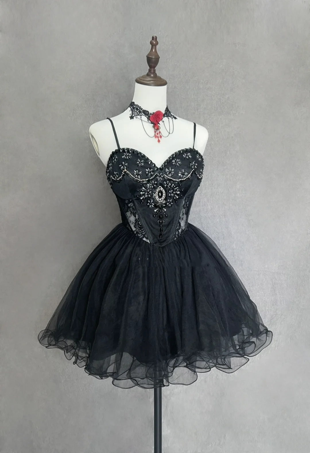 Pretty Ball Gown Spaghetti Strap Little Black Tulle Short Mini Homecoming Dresses N2521