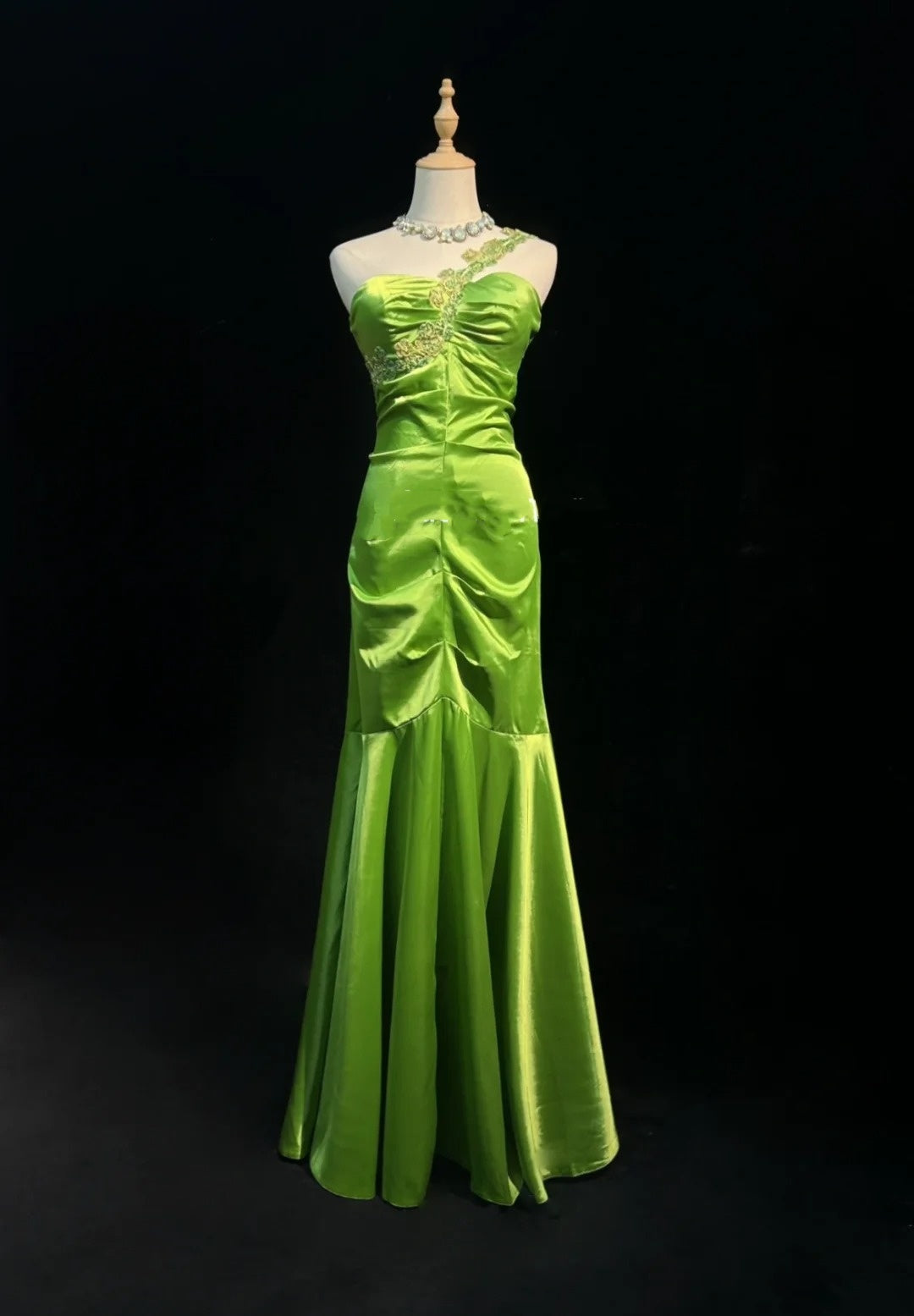 Vintage Prom Dresses Mermaid One Shoulder Light Green Satin With Beading Long Formal Dress N2450