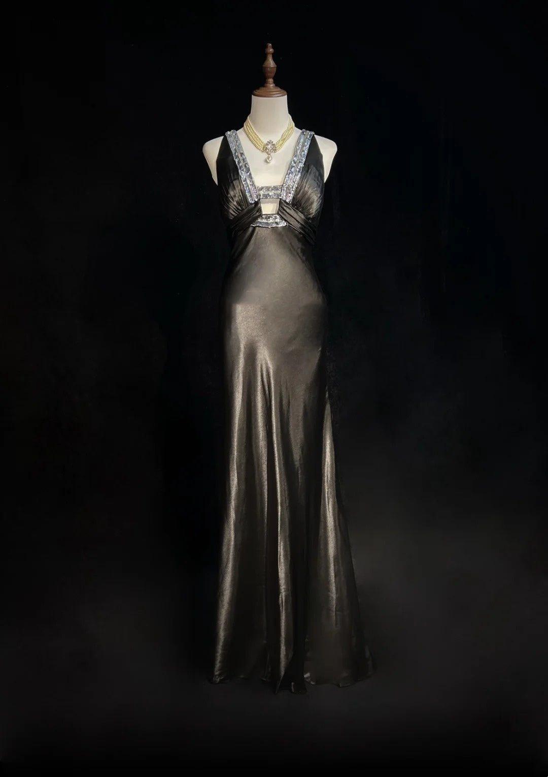 Vintage Prom Dresses Mermaid V Neck 90s Satin With Beading Long Black Tie Formal Party Dress N2509