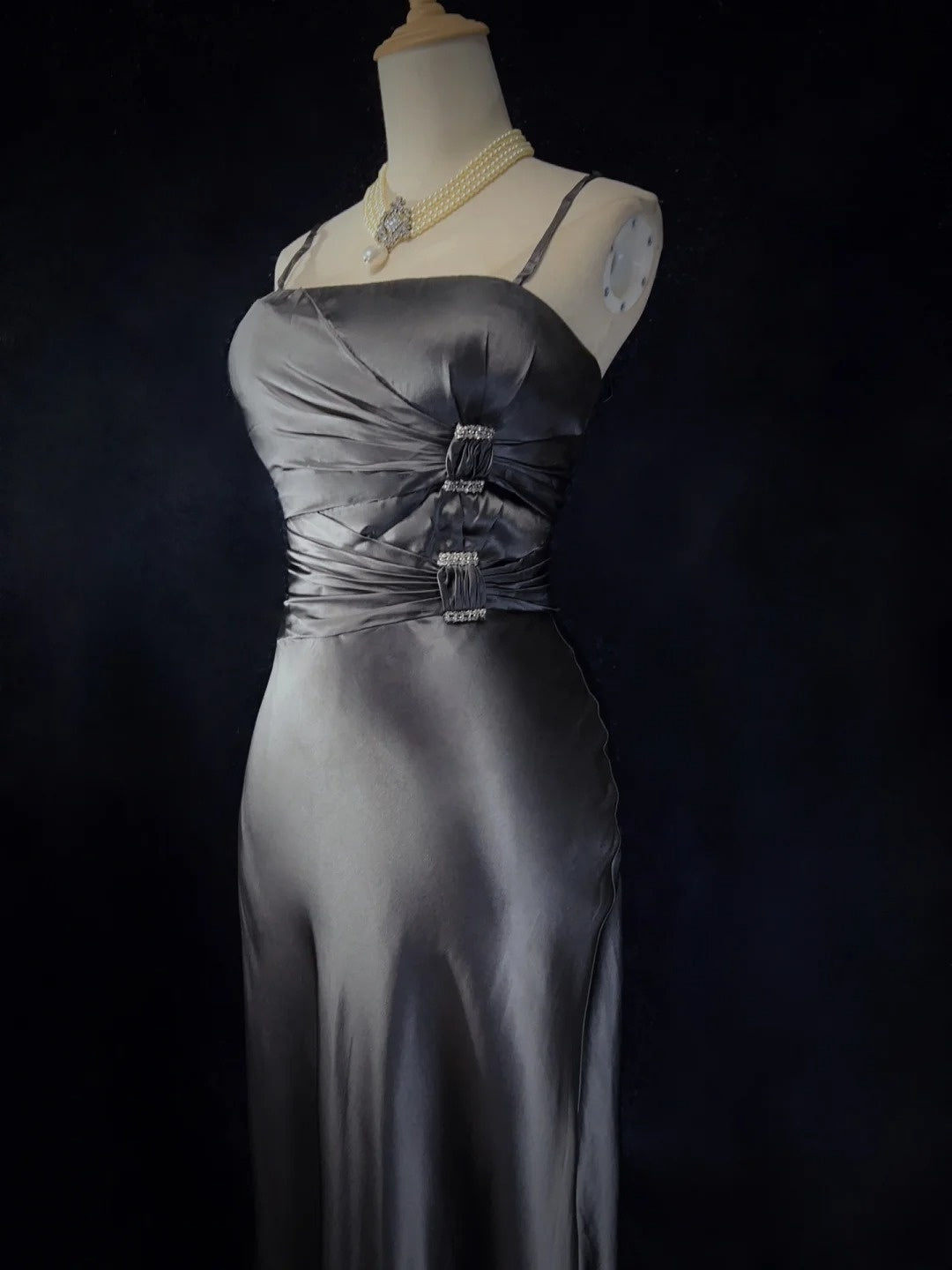 Modest Prom Dresses Mermaid Spaghetti Strap Grey Satin Long Evening Outfits N3471