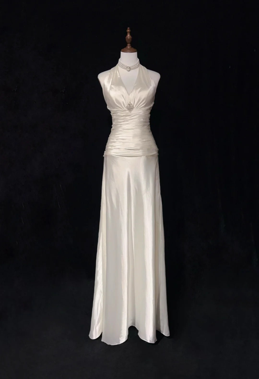 Vintage Prom Dresses A line Halter White Satin With Pleated Cape 1960s Long Formal Gown N2604