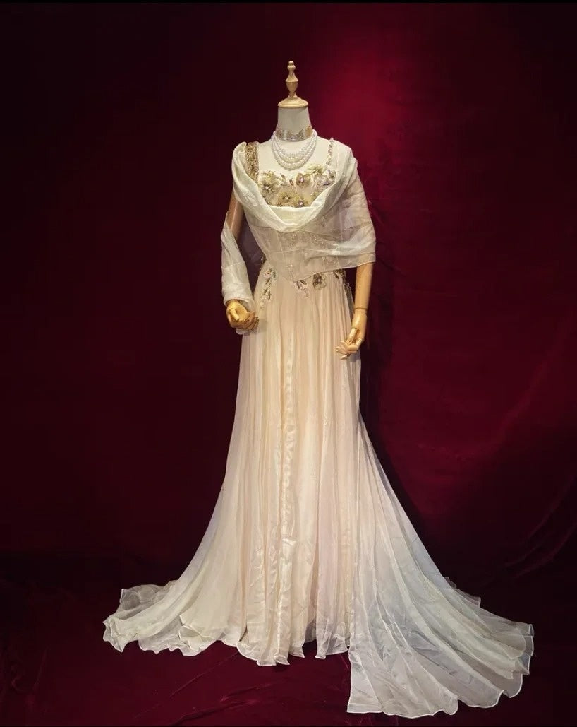 Beautiful Prom Dresses A line Straps Light Champagne Chiffon With Cape Long Evening Outfits N3439