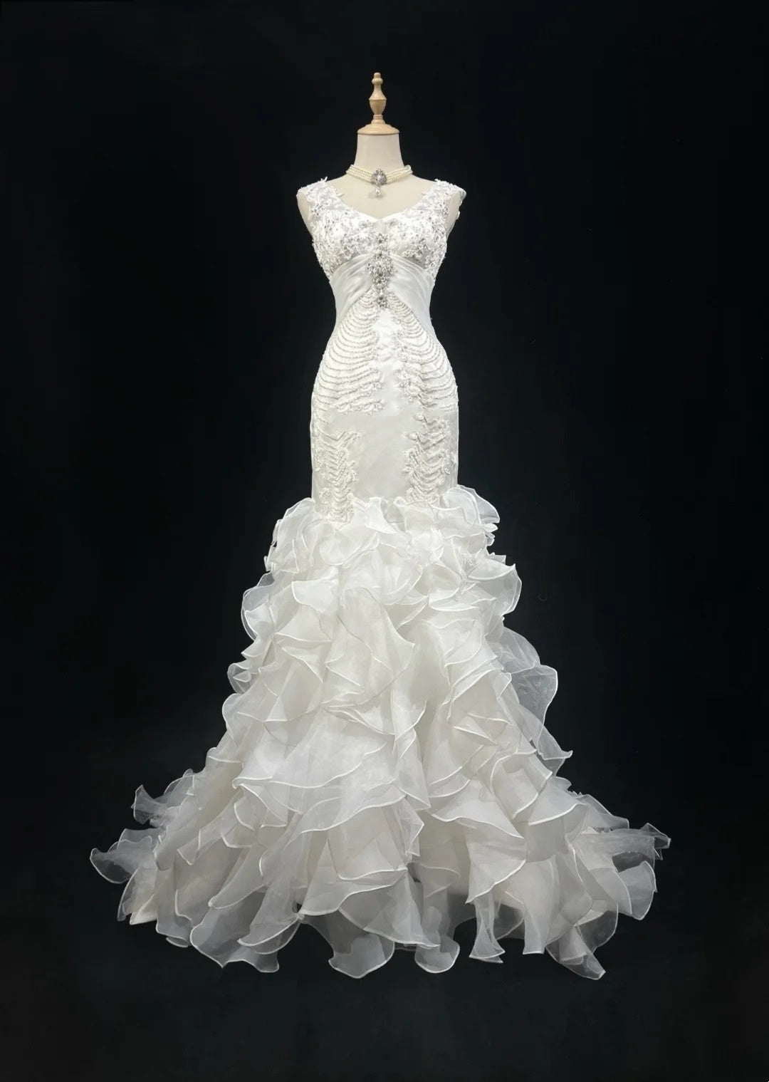 Vintage 90s Wedding Dresses Mermaid V Neck Tiered Layers White Beading Summer Garden Long Bridal Gown N3826