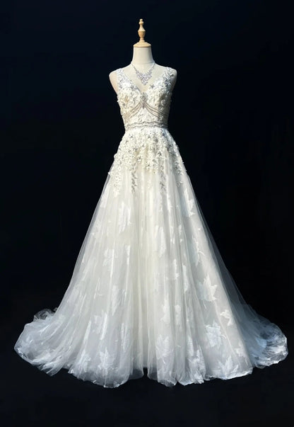 Modest Prom Dresses A line V Neck White Tulle Lace Sleeveless Long Formal Evening Outfits N3618