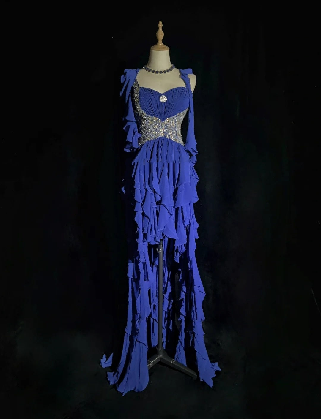 Elegant Prom Dresses A line High Low One Shoulder Royal Blue Chiffon With Beading Sleeveless Long Formal Gown N2881