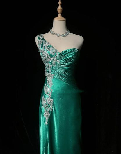 Vintage Prom Dresses A line One Shoulder Green Satin 70s With Appliques Lace Long Formal Gown N2529