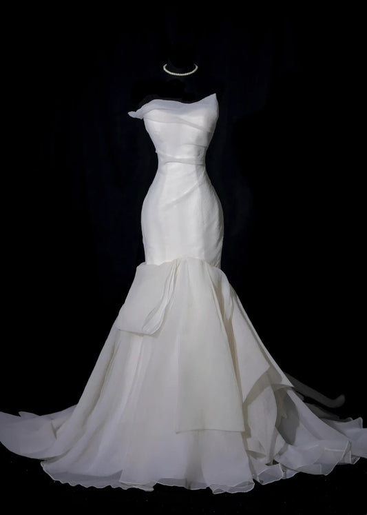Plain Wedding Dresses Mermaid Strapless Ivory Sleeveless Brides Dress Fitted Bridal Gowns AB2526