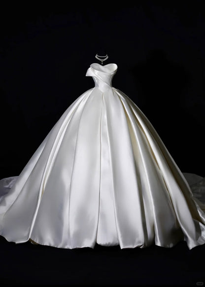 Classic Wedding Dresses Ball Gown Strapless Ivory Satin Sleeveless Brides Dress Fitted Bridal Gowns AB2531