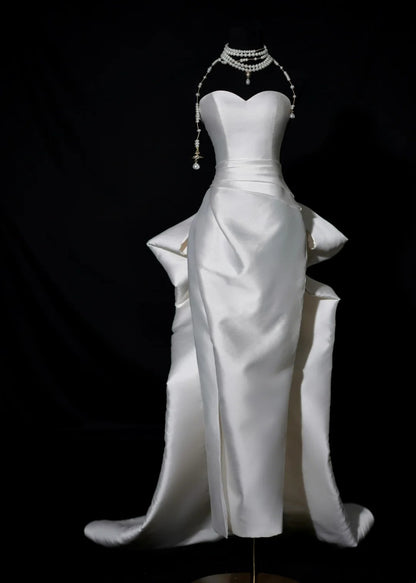 Plain Wedding Dresses Sheath Sweetheart Satin Pleated Brides Dress Fitted Long Bridal Gowns AB2530