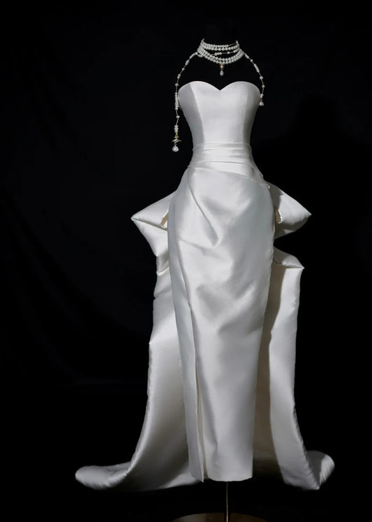 Plain Wedding Dresses Sheath Sweetheart Satin Pleated Brides Dress Fitted Long Bridal Gowns AB2530