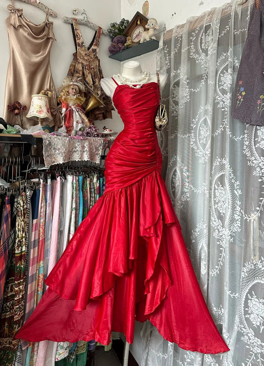 Modest Mermaid Spaghetti Straps Red Sleeveless With Ruffled Prom Dresses Formal Outfits RB3942