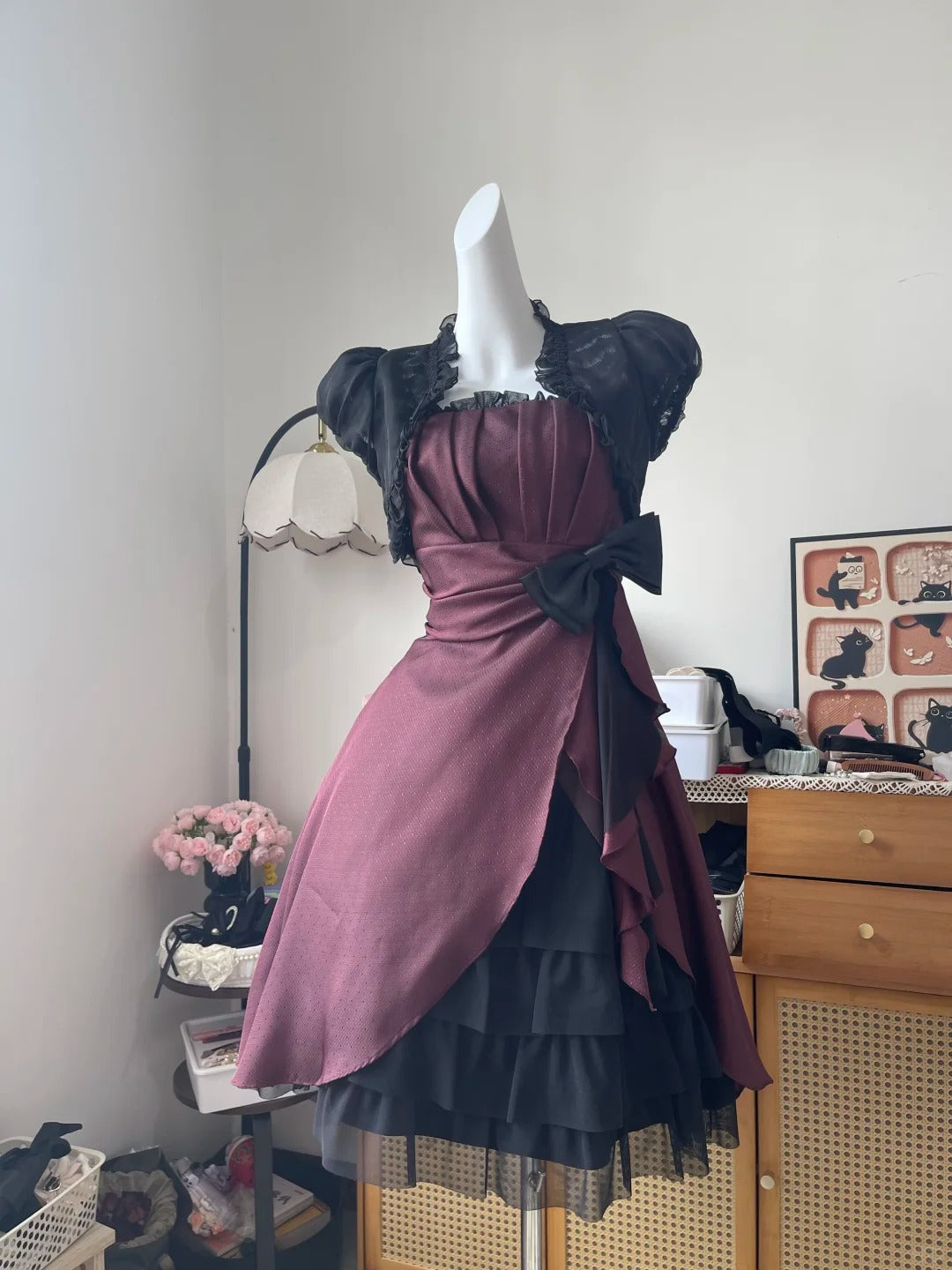 Vintage Ball Gown Spaghetti Strap Burgundy With Cape Satin 16th Birthday Homecoming Dress Graduation Outfit RB6792