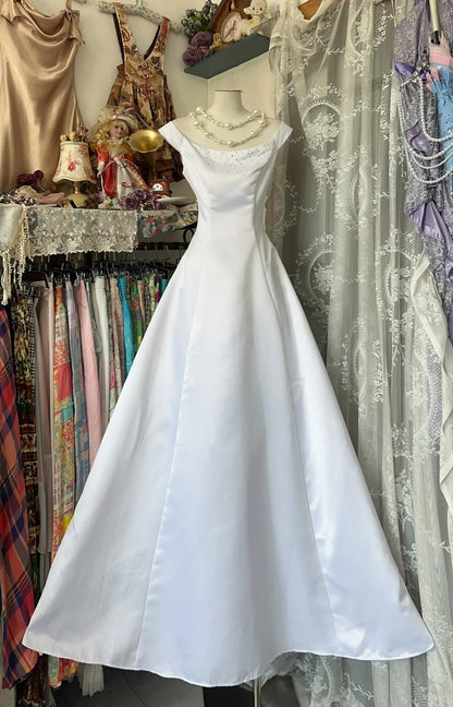 Modest Ball Gown Scoop White Satin Long Prom Dresses Inspiration Party Gowns Princess Formal Dress N1284