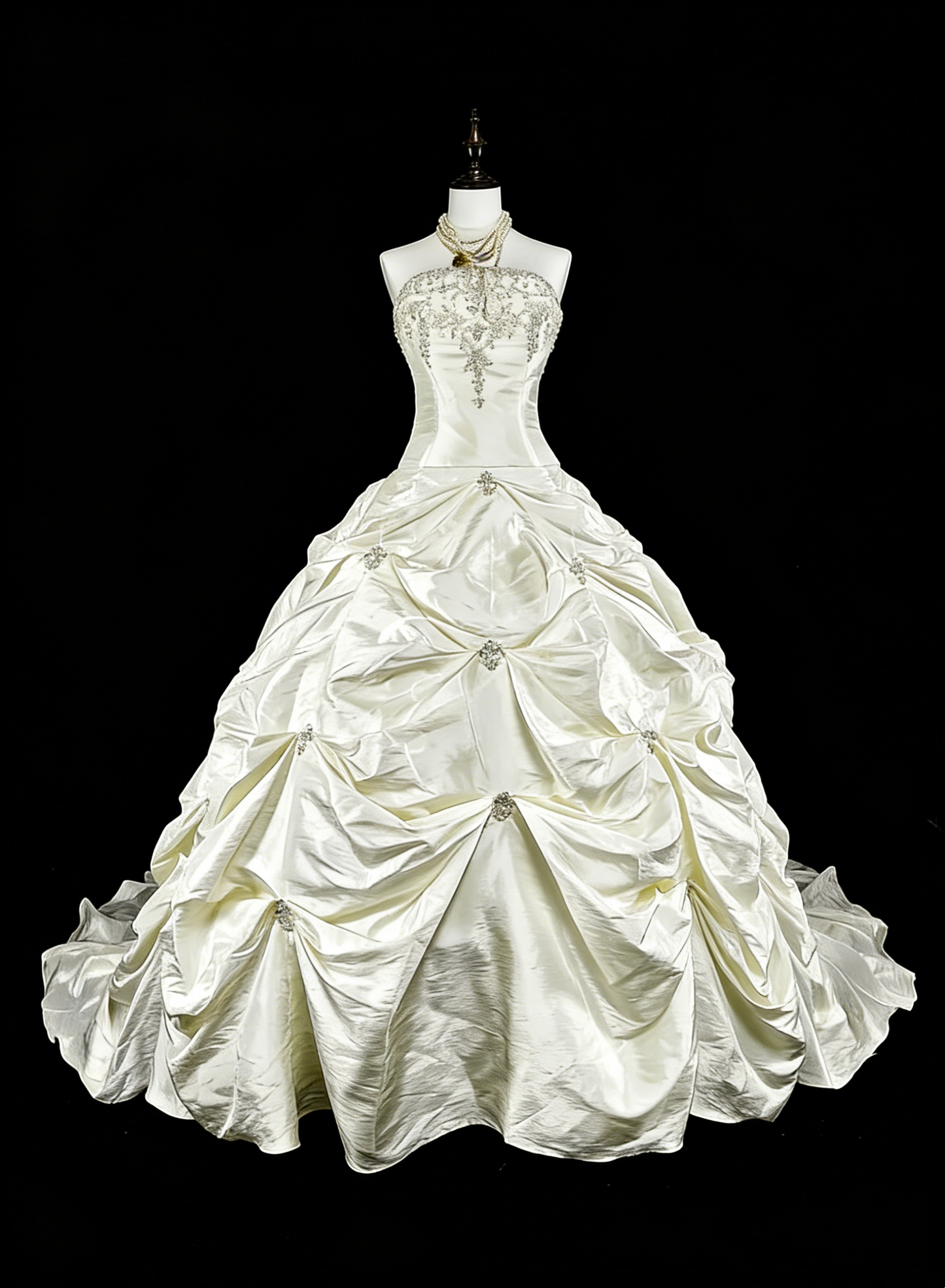 Vintage Wedding Dresses Ball Gown Strapless White Taffeta With Beading Long Bridal Gown N3075