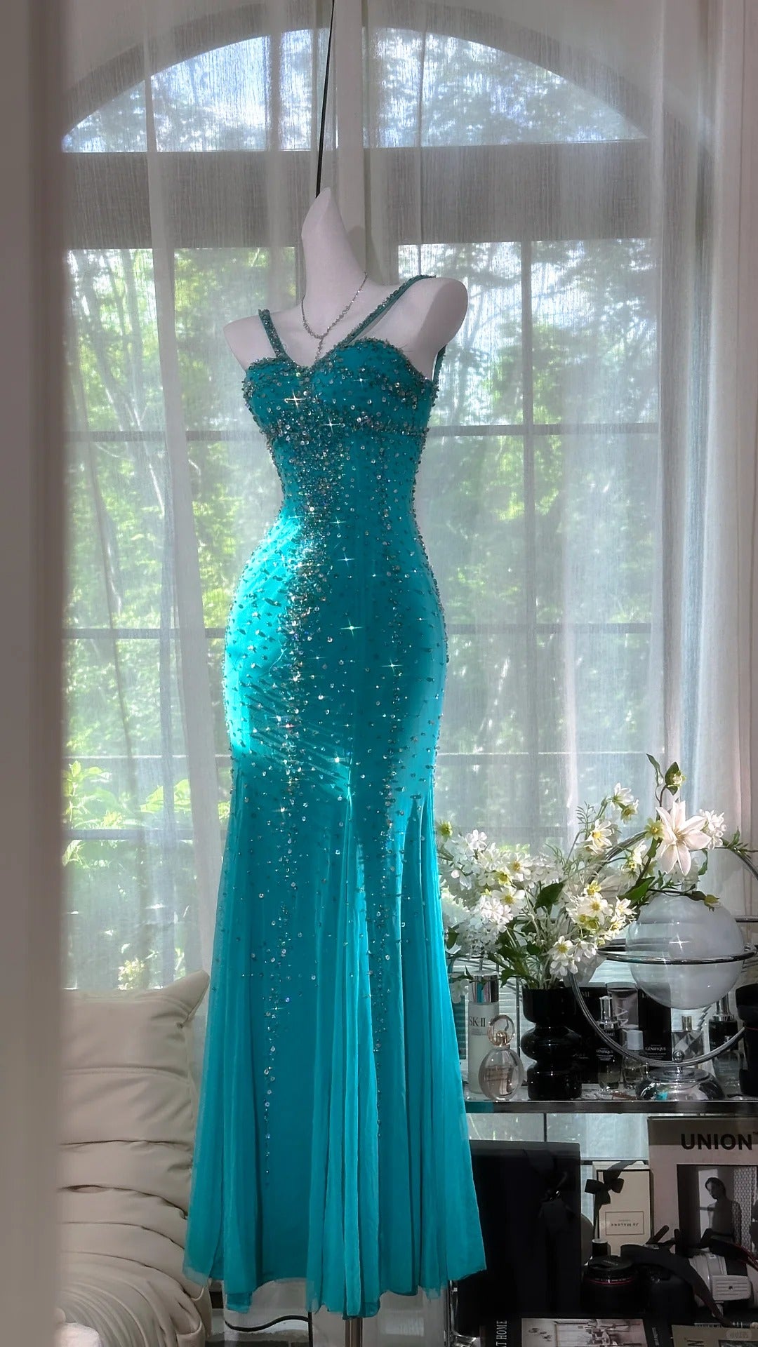 Charming Prom Dresses Mermaid Halter Blue With Beading Long Evening Outfits N3573
