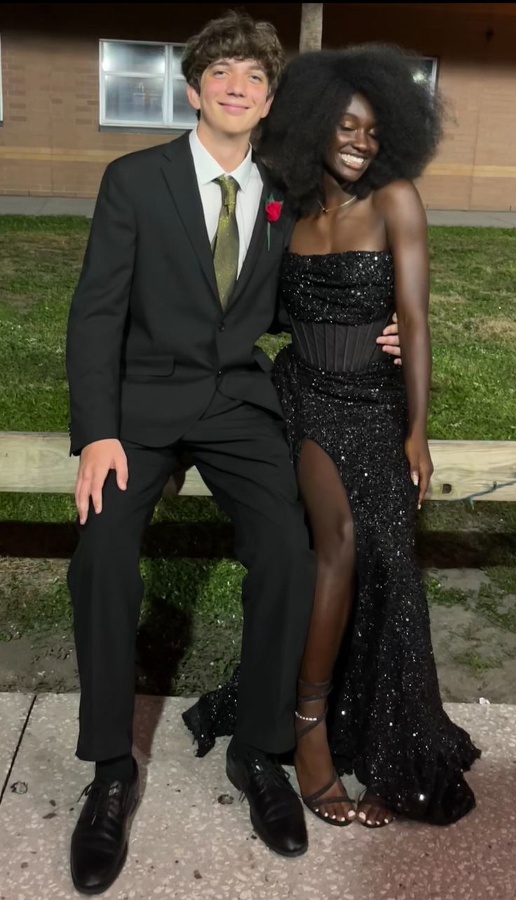Stunning Mermaid Strapless Black Girl People With Split Sequin Long Prom Dresses Inspiration Unique Party Formal Graduation Dress N124
