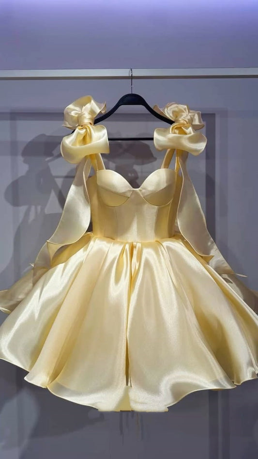 Stylish Ball Gown Straps Pastle Yellow Organza Semi-formal 12th Grad Inspo Short Mini Homecoming Dresses RB4540