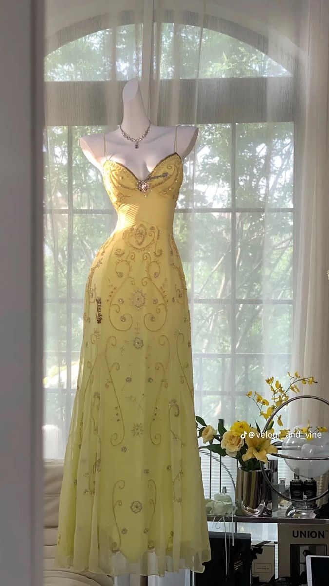 Unique Yellow Prom Dresses Long Beaded Open Back Prom Outfit Vestidos De Dia AB517